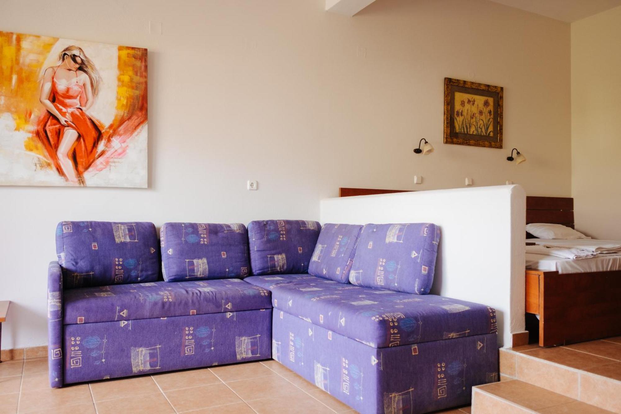 Finikas Apartments Плакиас Екстериор снимка